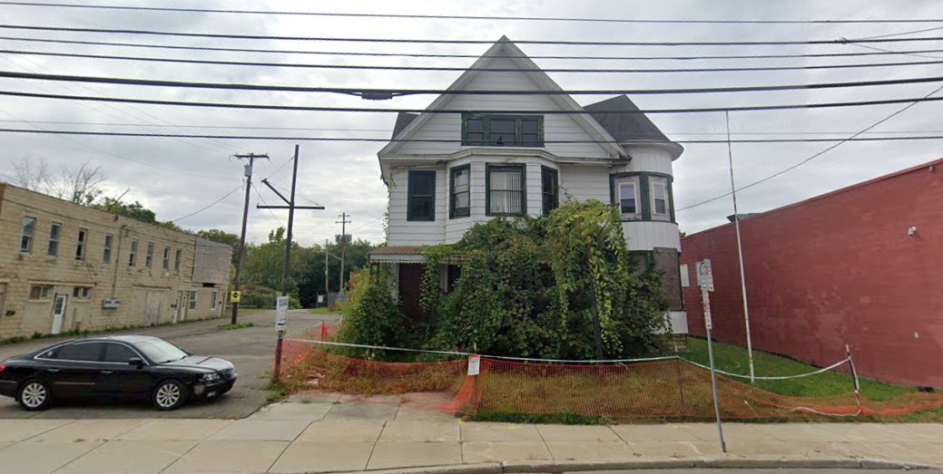 Abandoned Moose Lodge Demolished, Paving Way for Silver Creek’s Future
