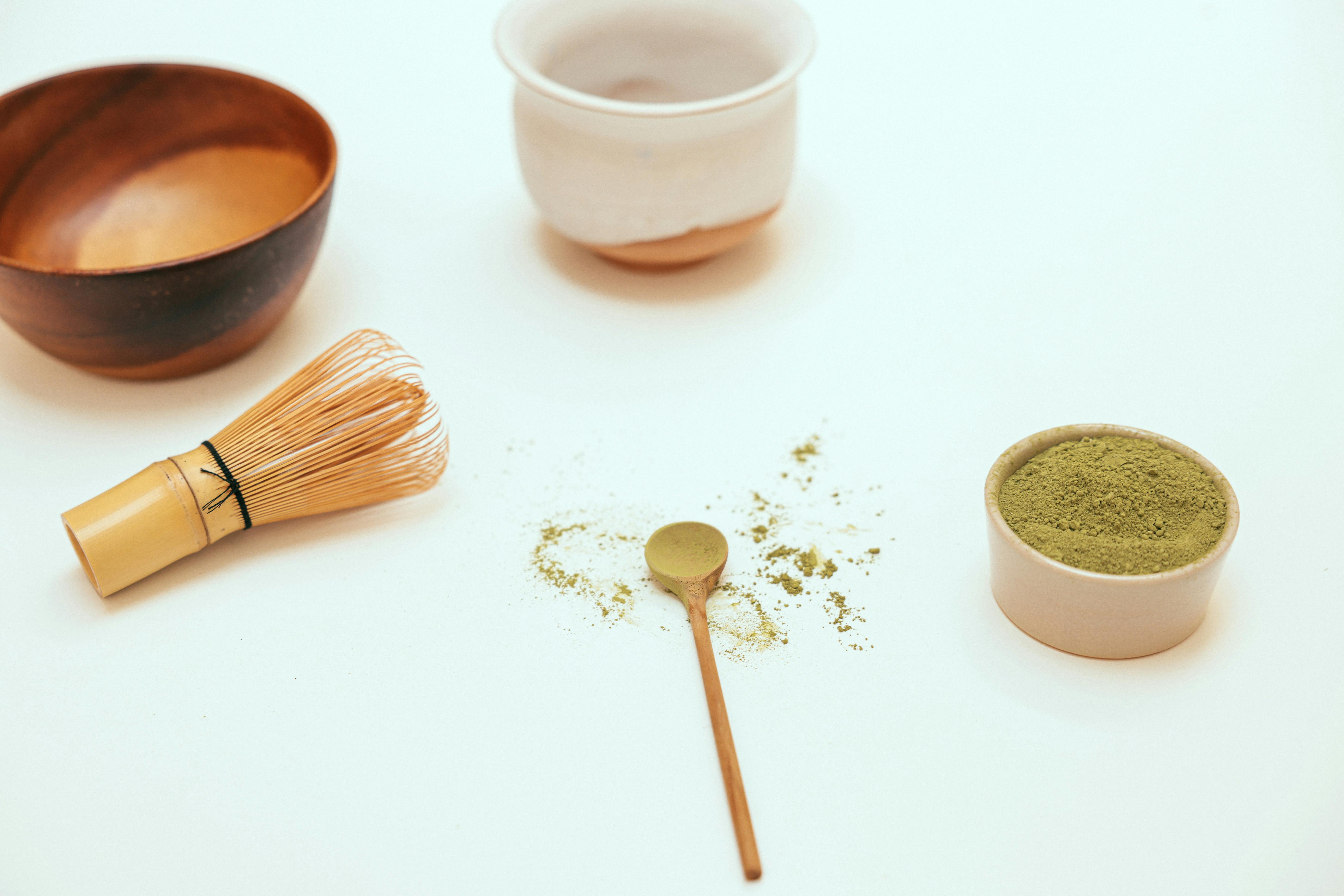 Kratom Vs. CBD: How To Choose Between The Two If You’re A Newbie?