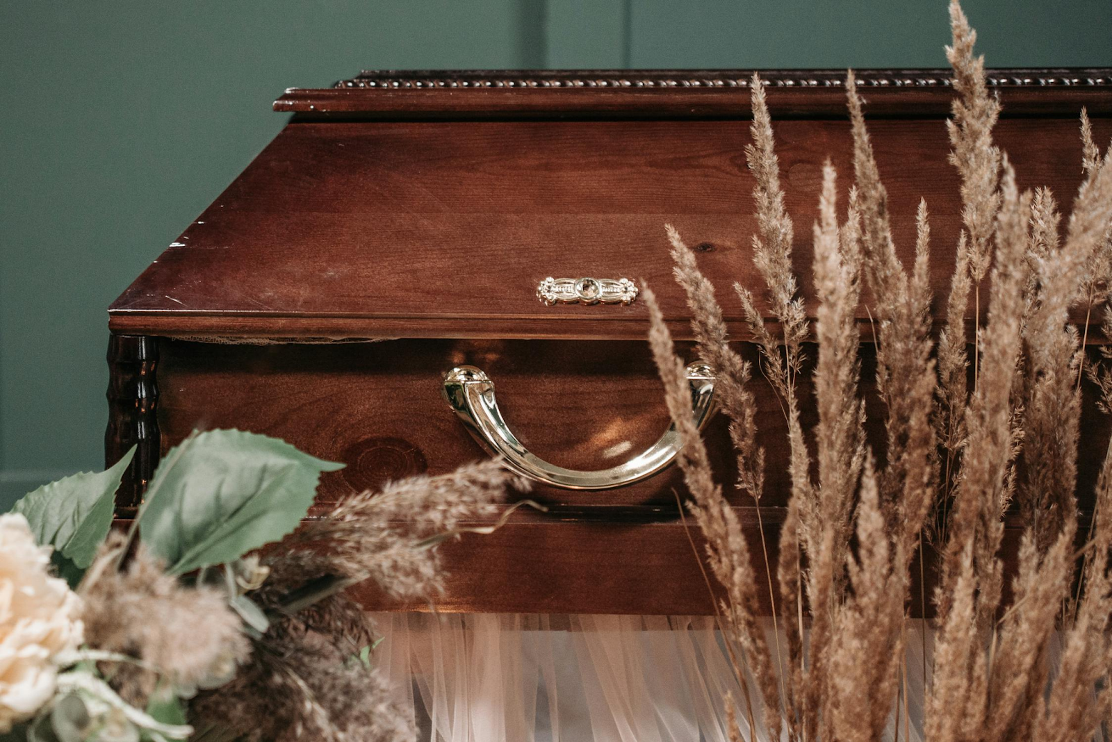 Key Things to Consider When Planning a Funeral for a Loved One