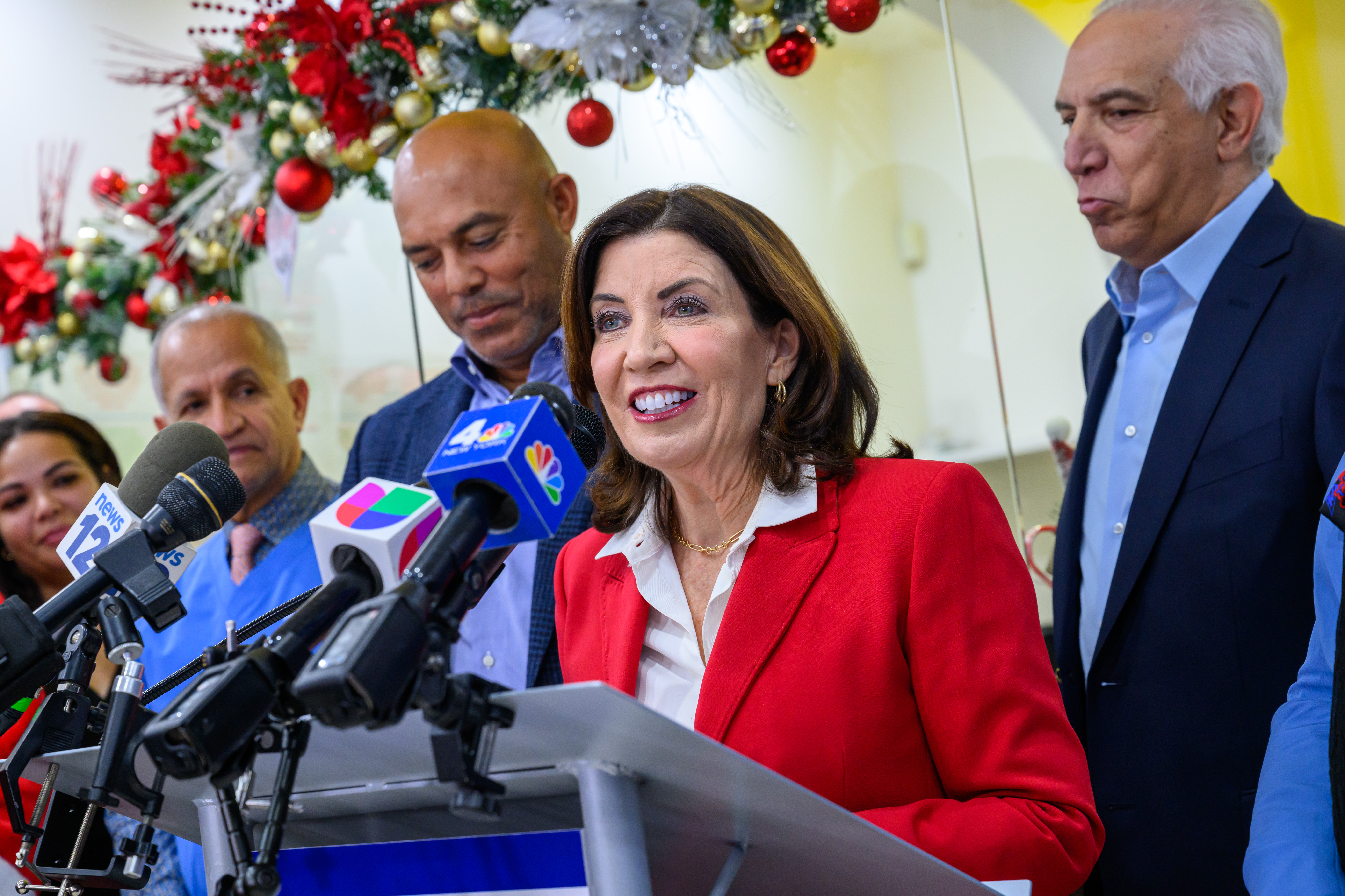 Governor Hochul Brings Holiday Cheer to the Bronx with SOMOS Community Care, Announces Major Maternal Health Reforms