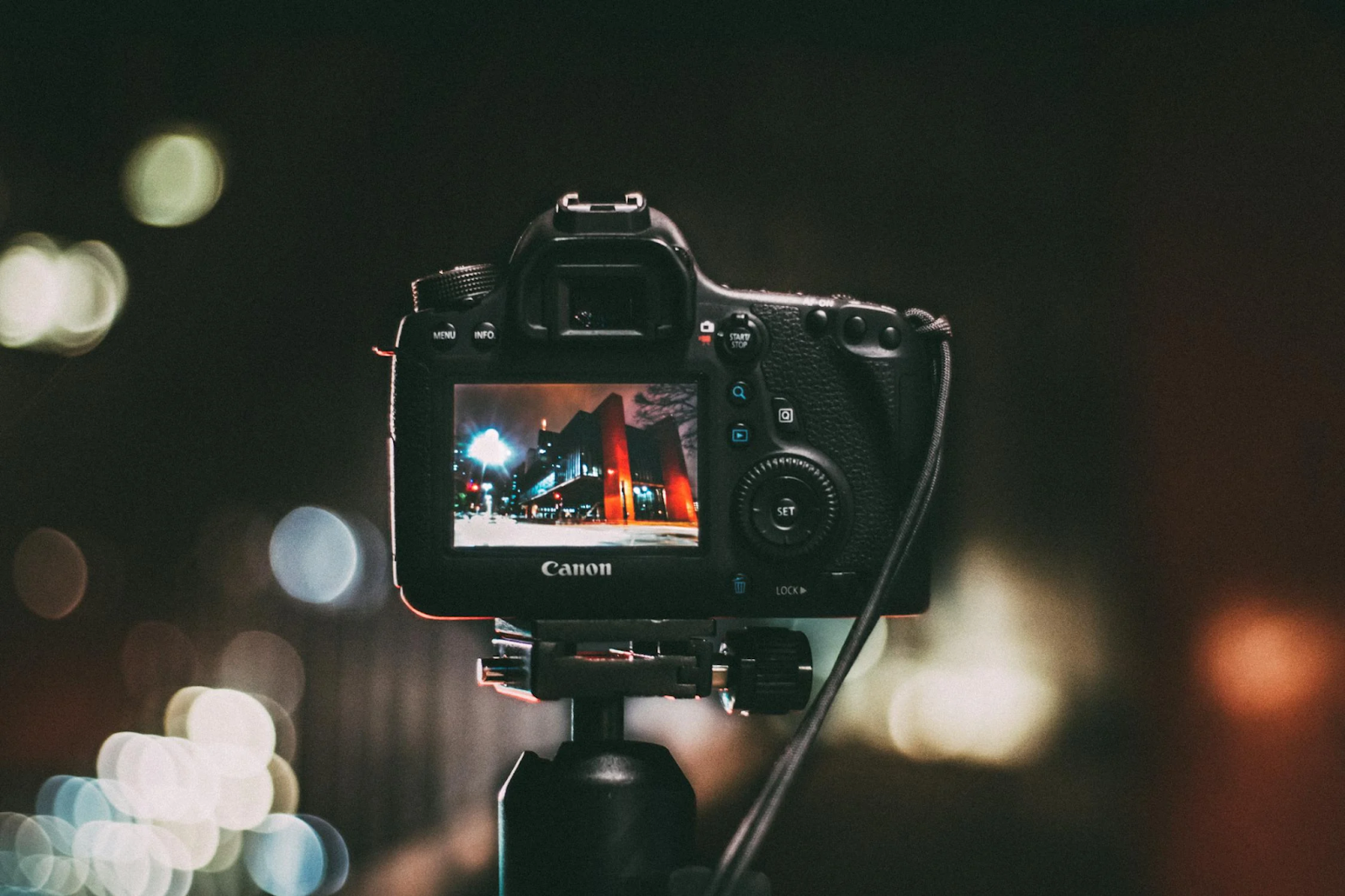 6 Ways Contractors Can Get More Clients in the Digital World