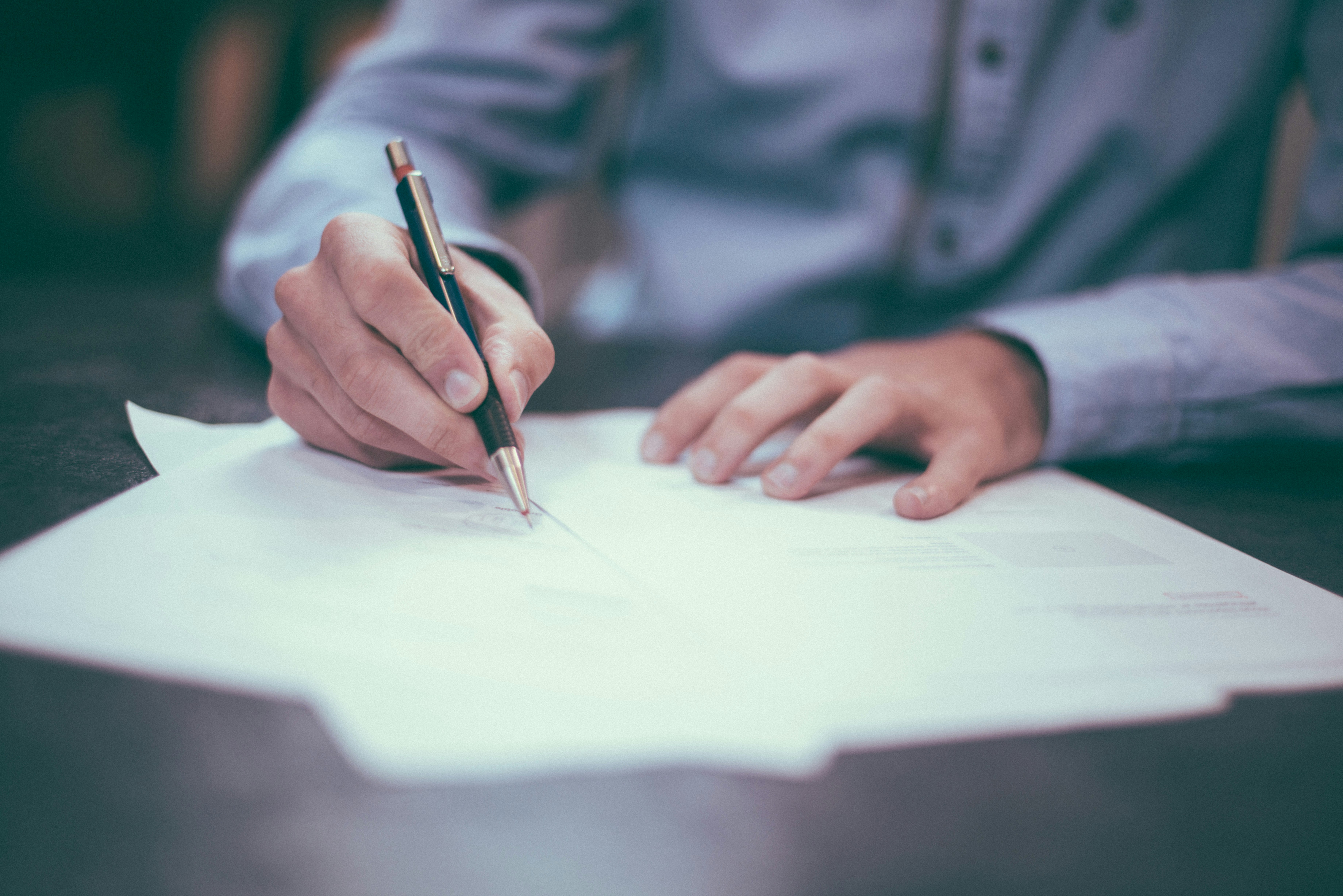 How to Navigate the Divorce Process for a Smoother Transition