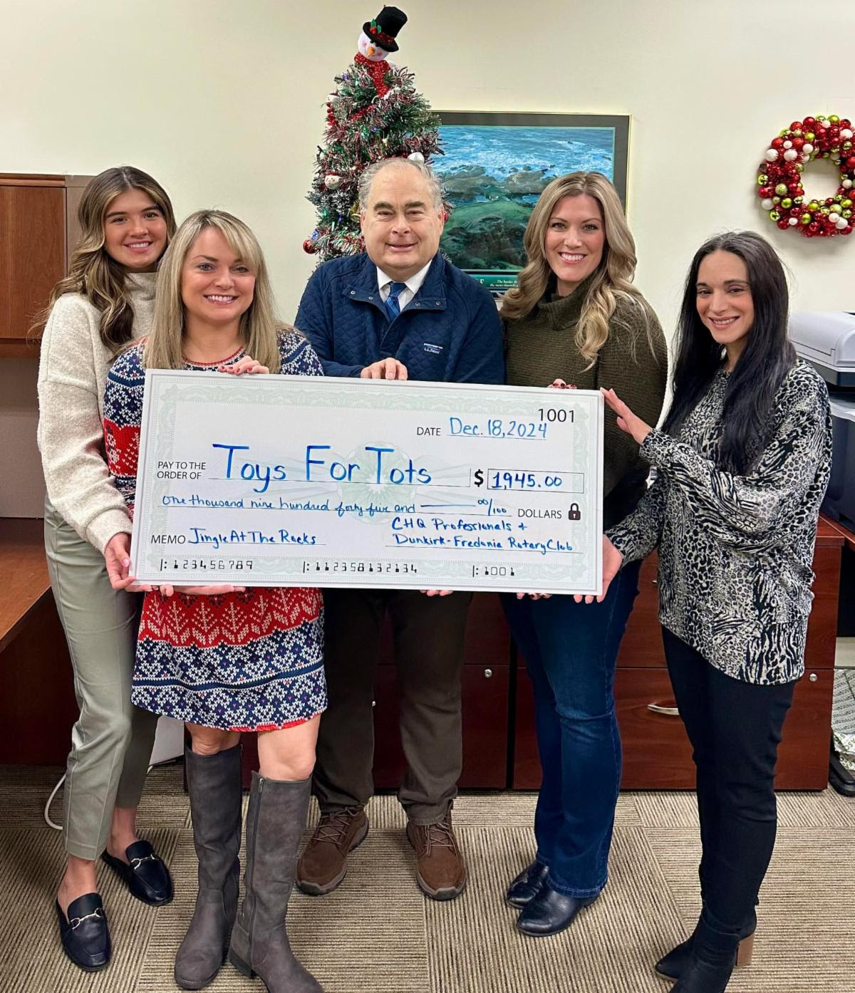 “Jingle at the Rocks Brings Holiday Cheer and Generosity to Fredonia, Raising Nearly $2K for Toys for Tots”