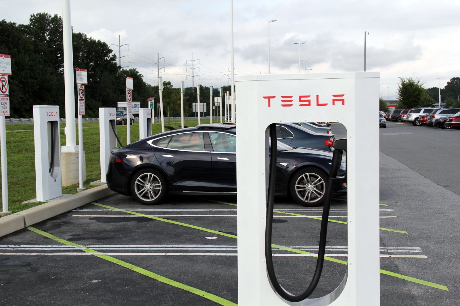 How Tesla’s Supercharger occupies New York