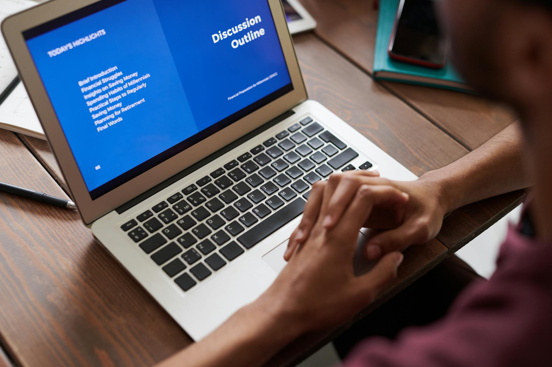 How to Meet New People Online: Tips and Methods for Building Connections