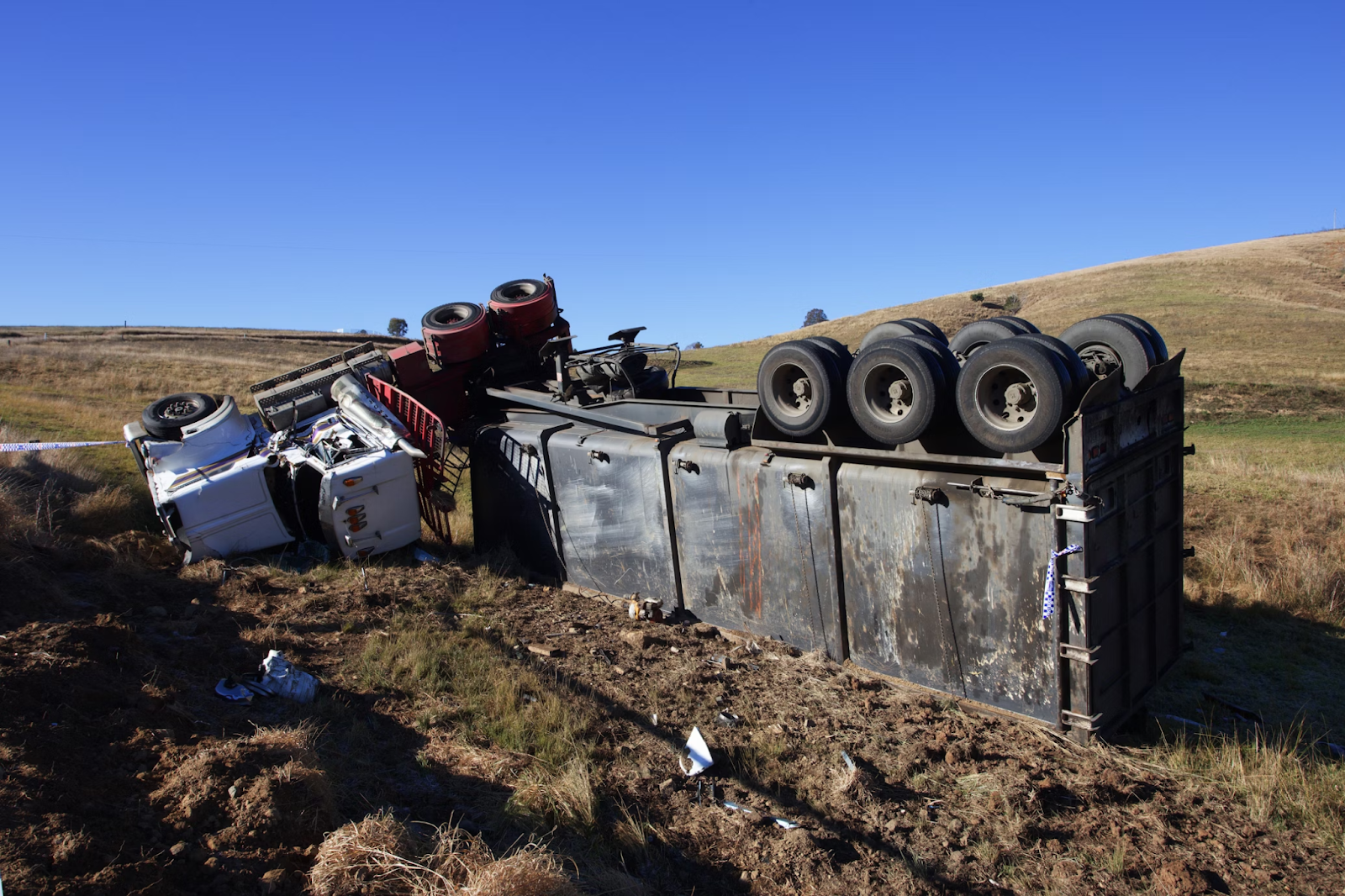 Reasons Why You Need to File a Legal Claim After a Truck Accident