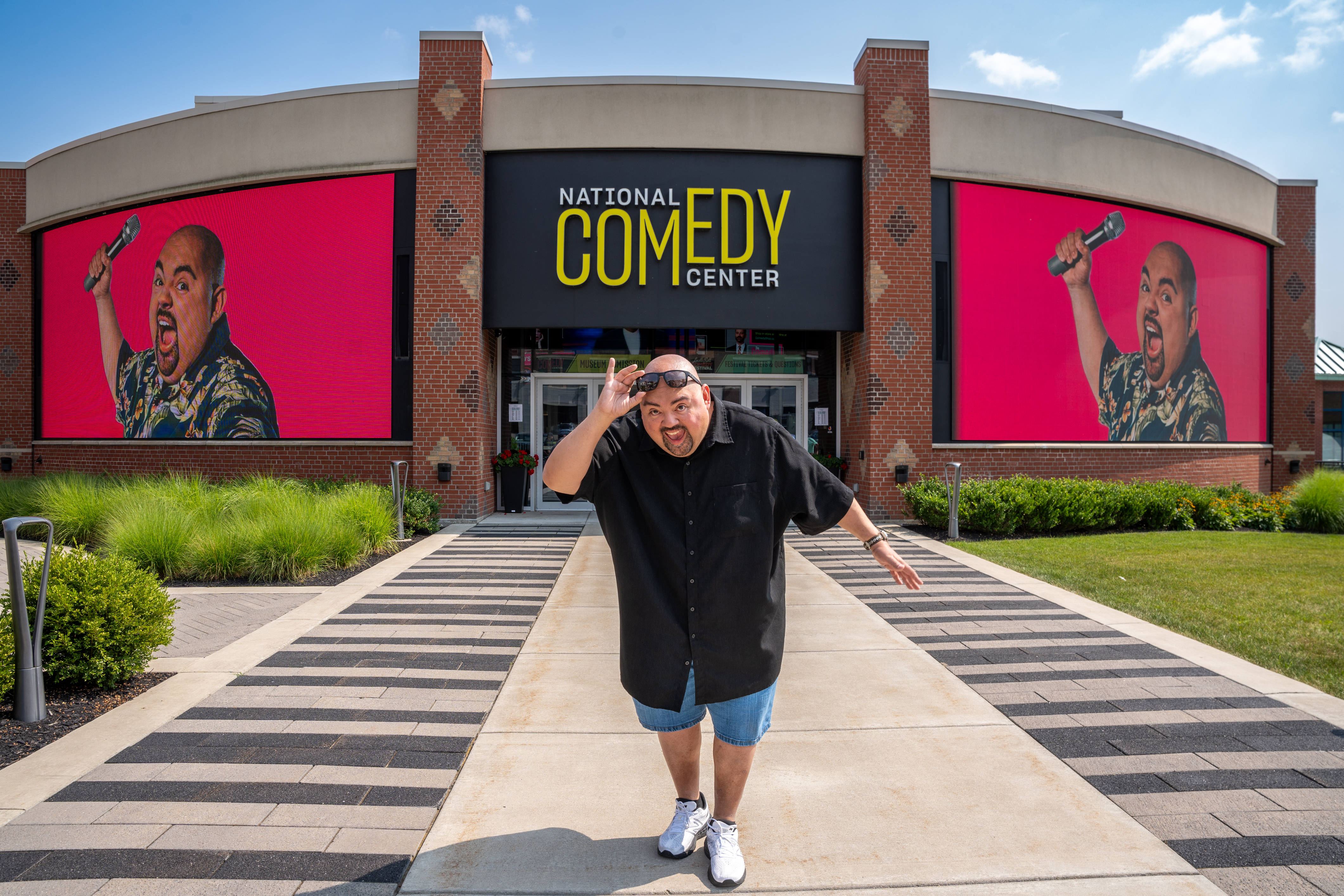 Gabriel “Fluffy” Iglesias to Unveil VW Bus Exhibit at National Comedy Center Thursday