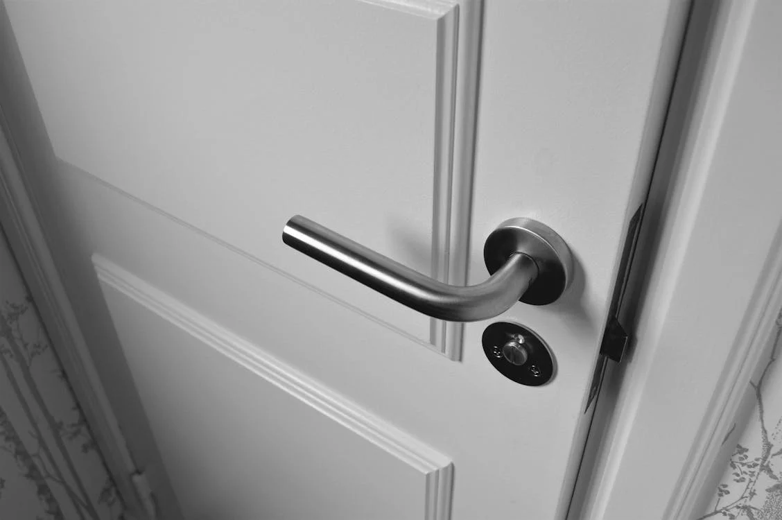 Important Features to Consider When Choosing Doors for Your Home