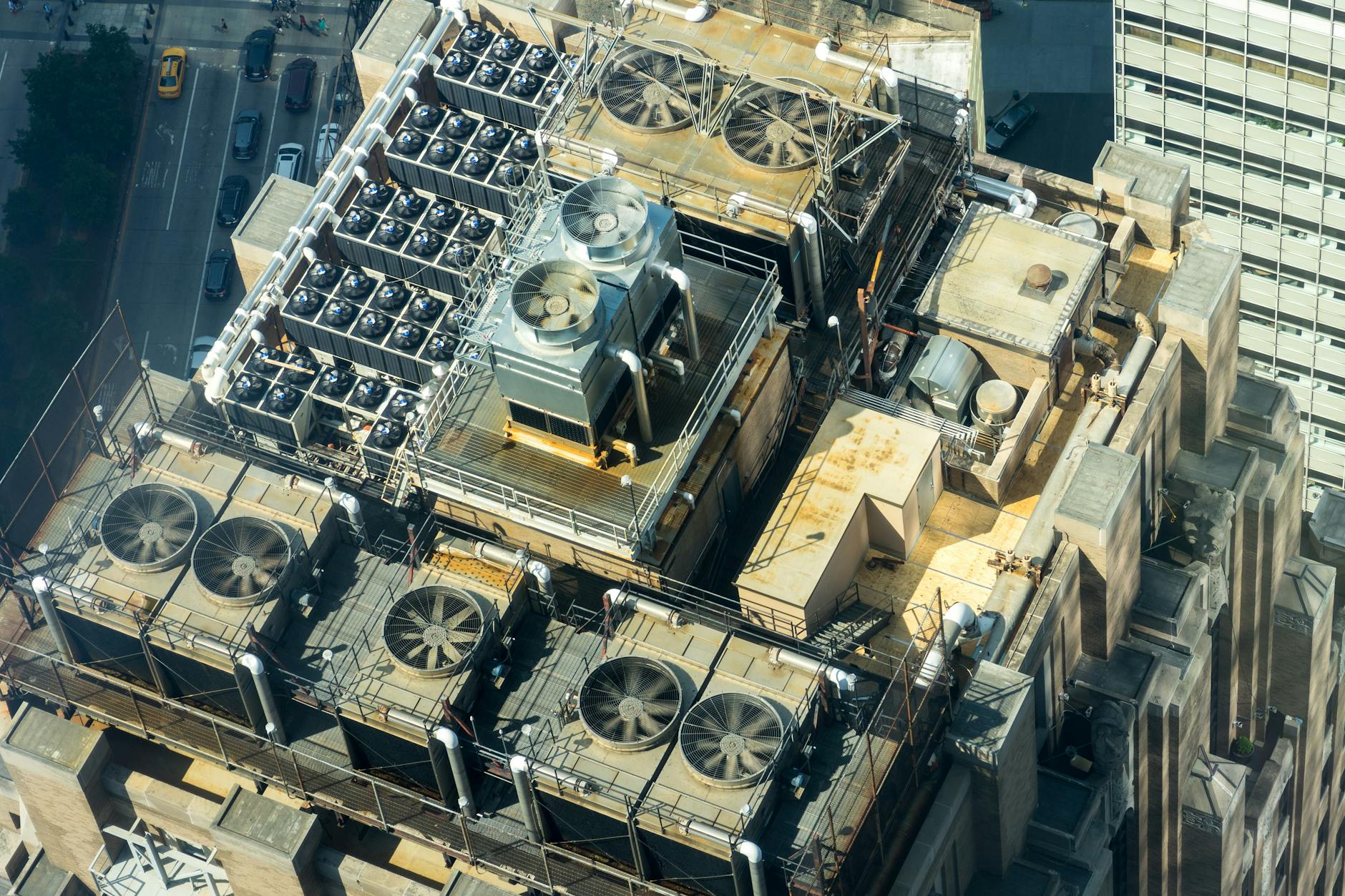 Should Every Tech Be Cross-Trained in HVAC, Plumbing, and Electrical? Let’s Talk About the Payoff