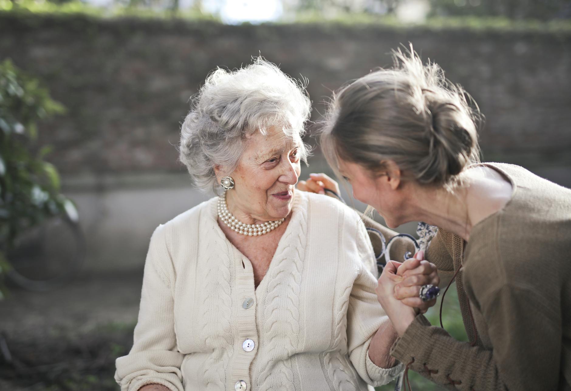 Explore the Best Amenities in Today’s Senior Living Homes