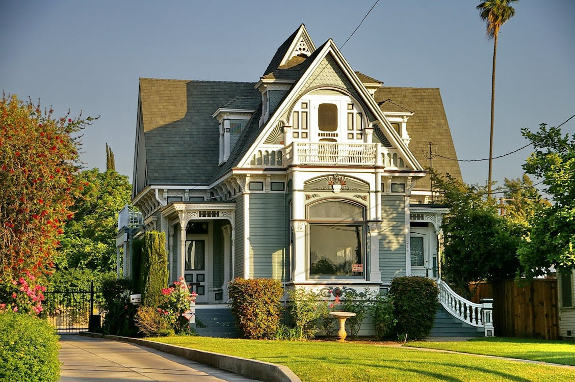 Maximizing Your Home’s Curb Appeal: A How-To Guide