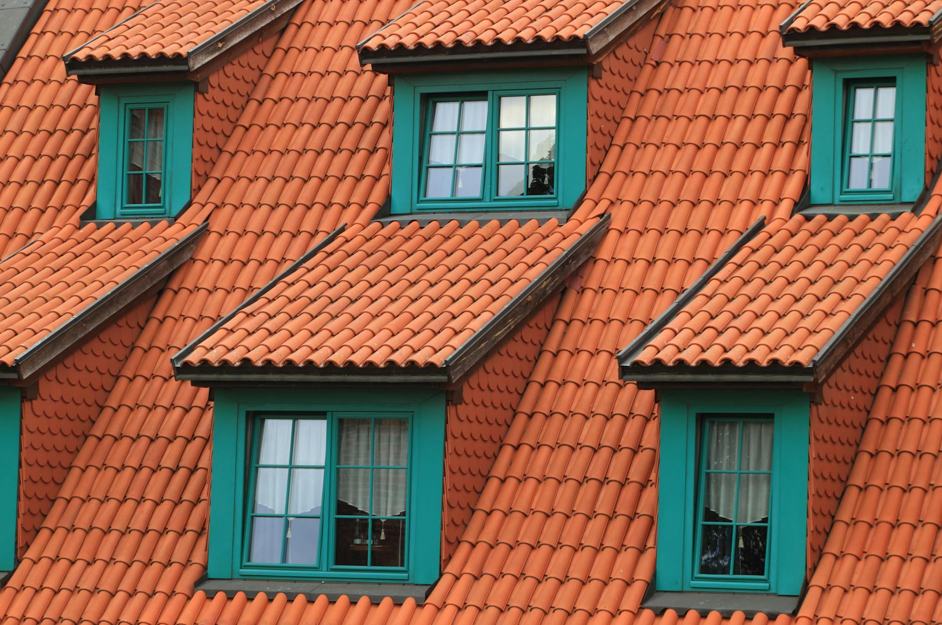 Questions To Ask When Hiring Full Roof Replacement Experts