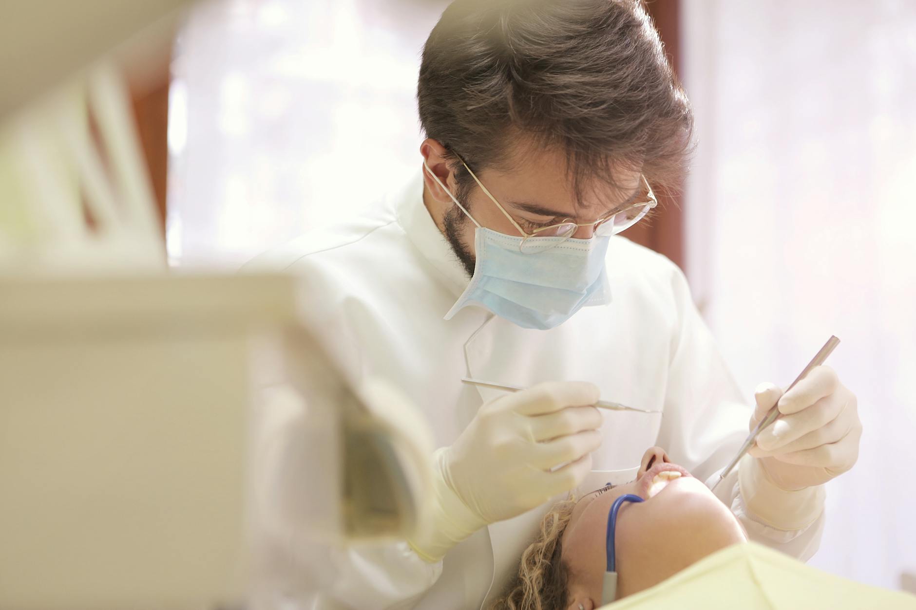 Experience Top-Tier Same-Day Crown Solutions From Trusted Dentists in Sugar Land