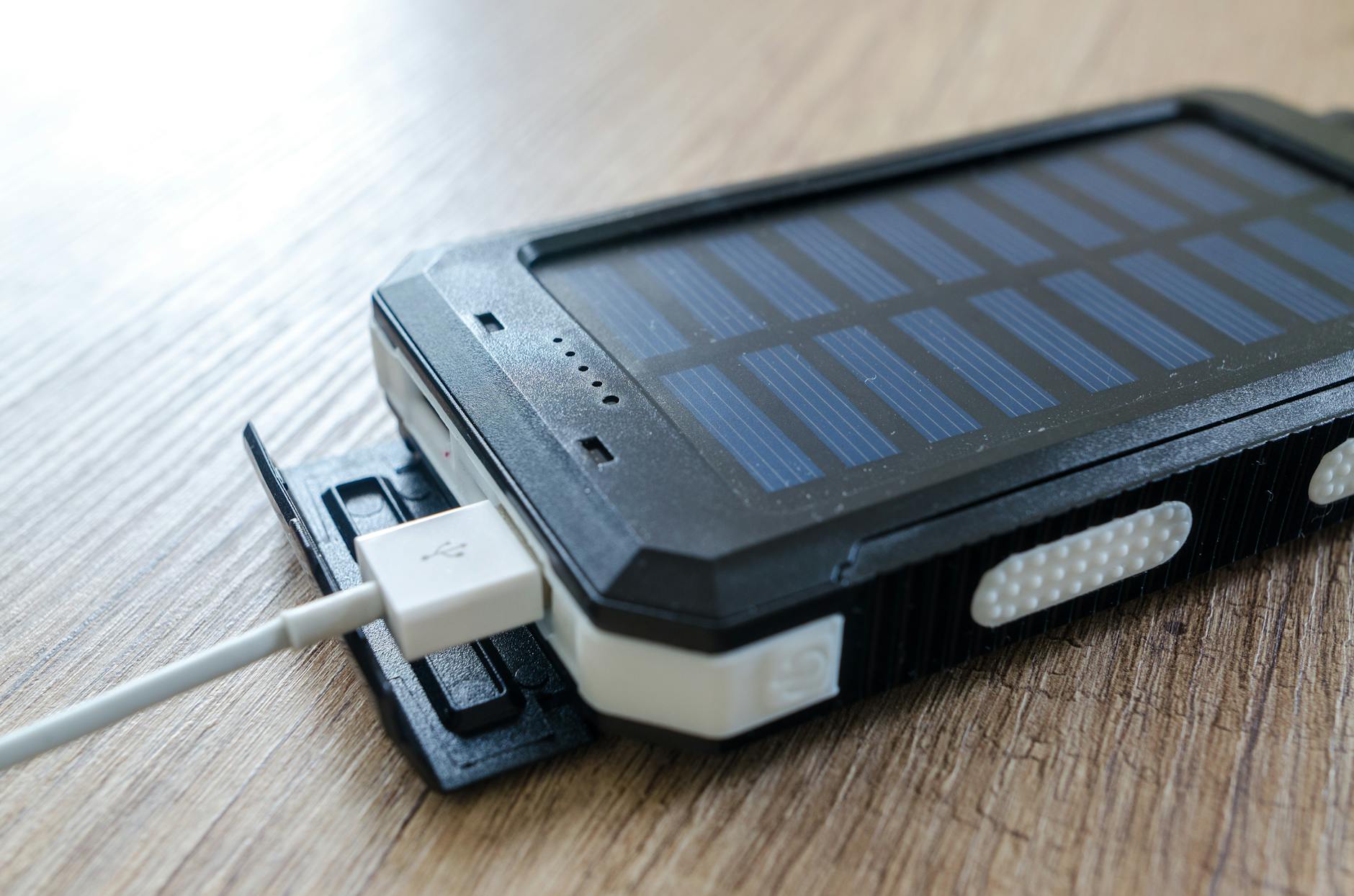 Ampace Andes 300 vs. Andes 600 Pro: Which Portable Power Station is Right for You?