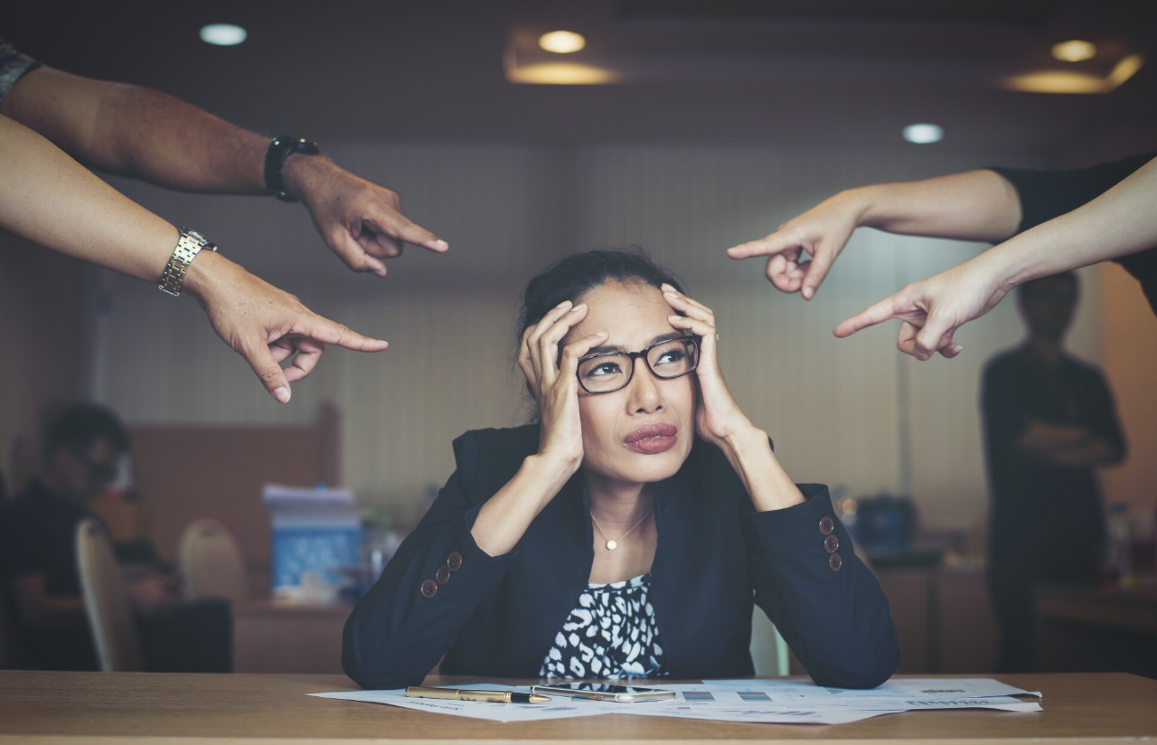 Common HR Mistakes That Cost Small Businesses Money