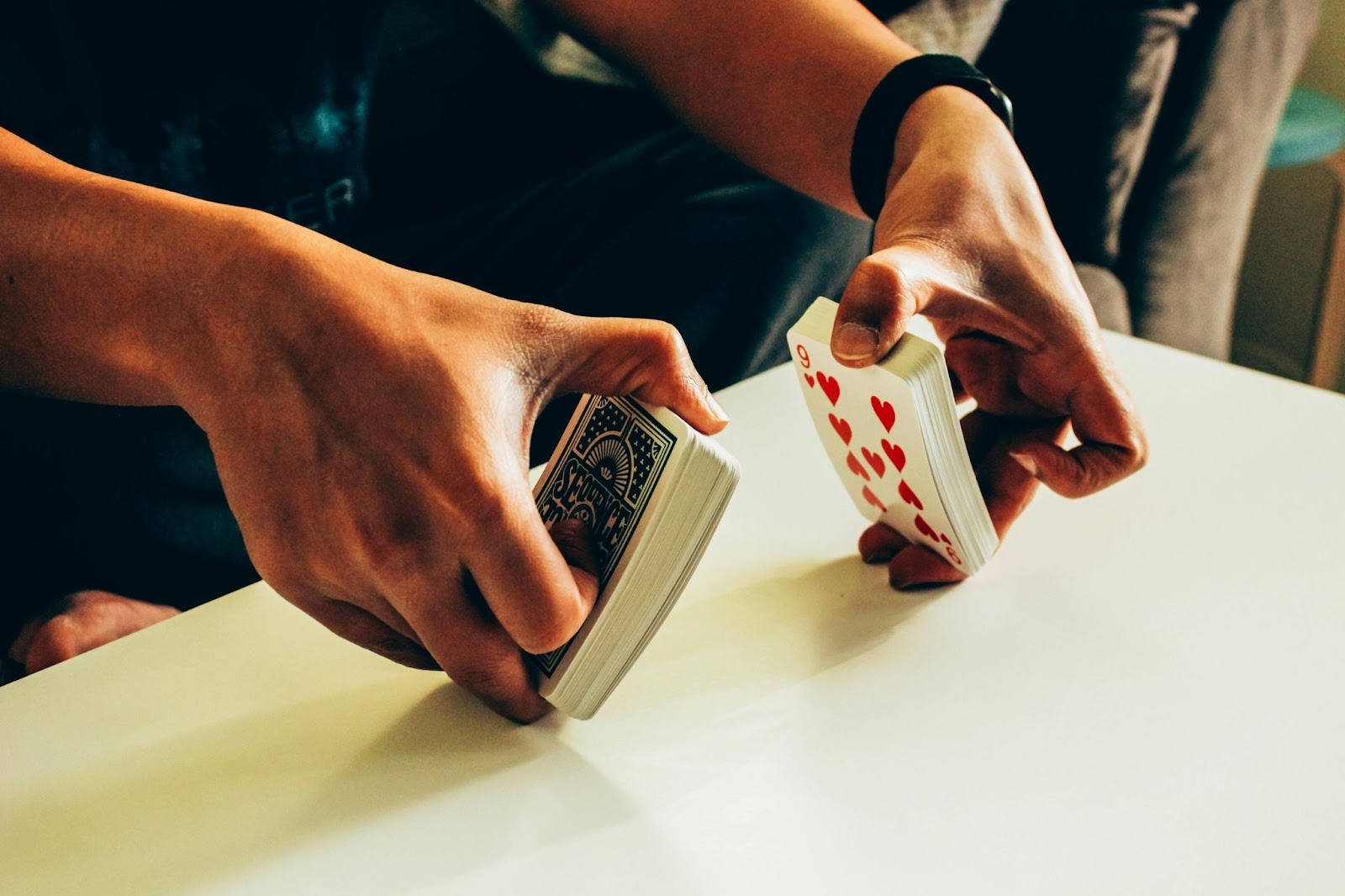 Tips for Hosting a Successful Games Night With Your Friends