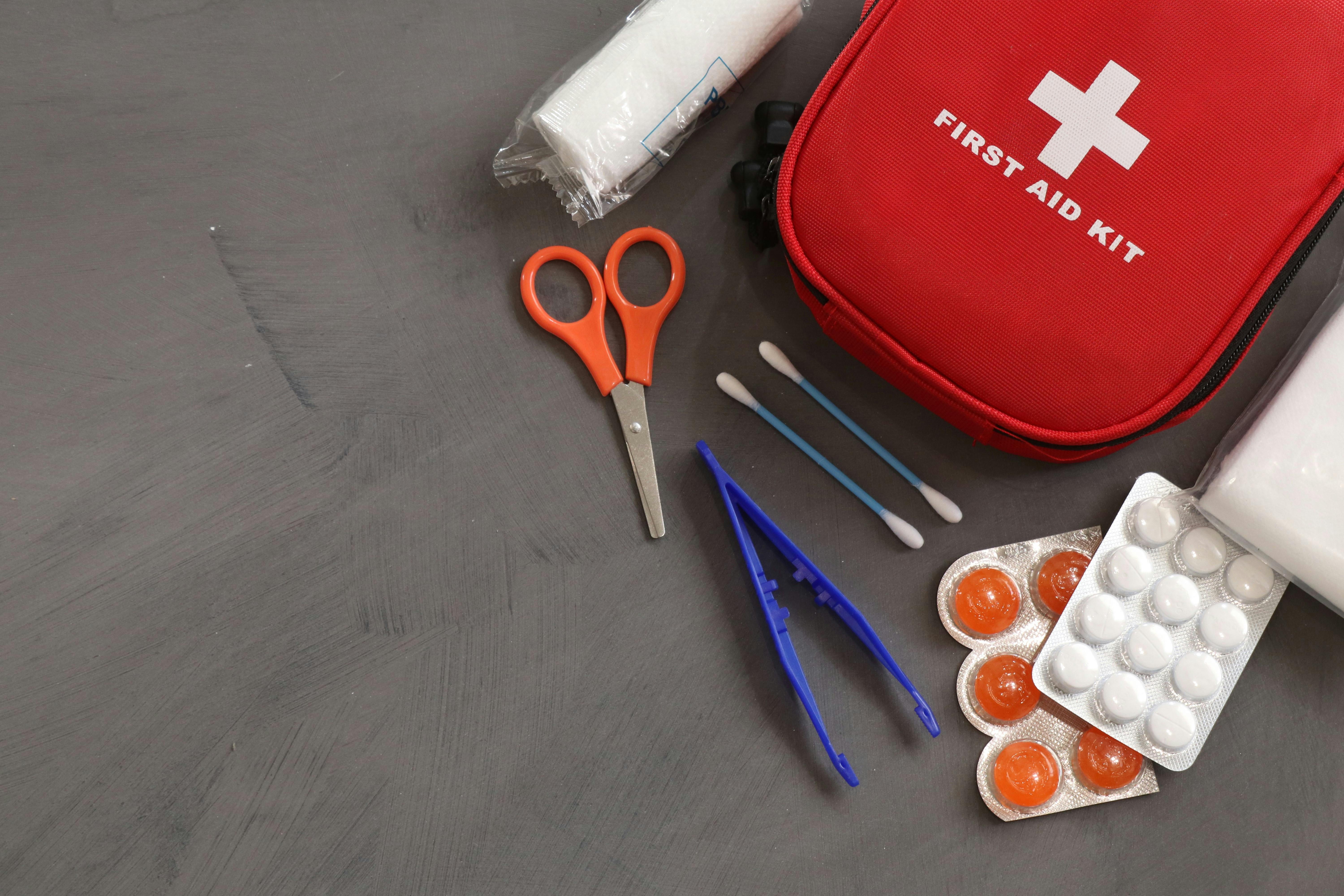 A Parent’s Guide to a Well-Stocked First Aid Cabinet