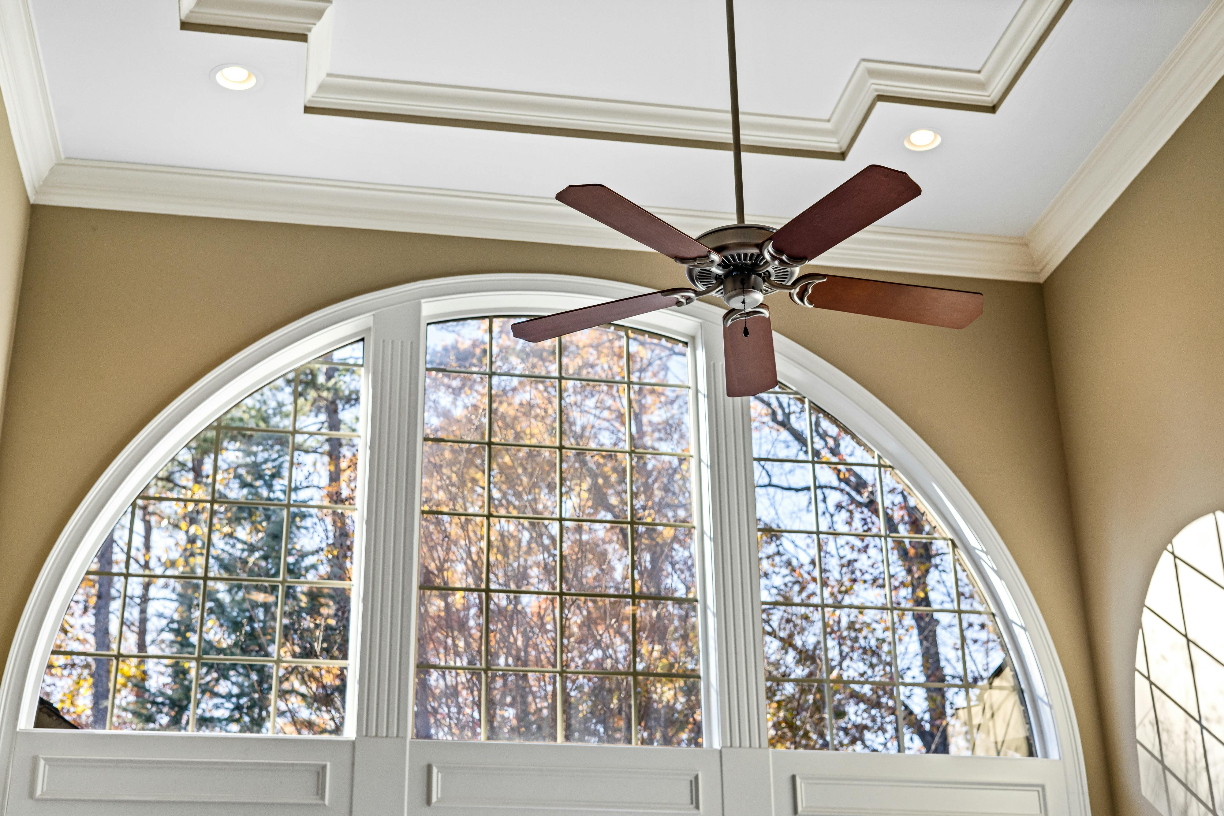 5 Signs You Need Ceiling Fan Services in Whittier Right Away