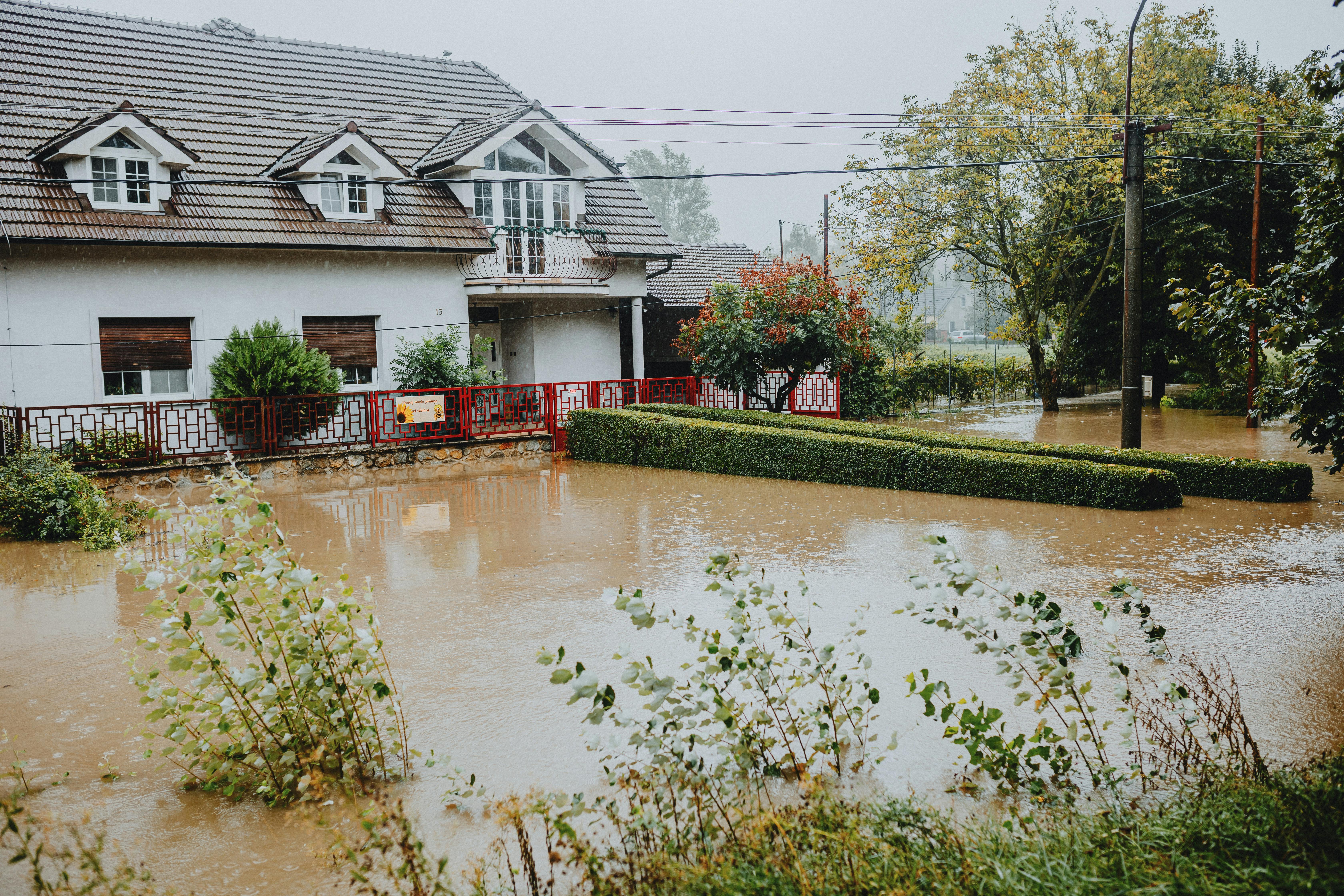 A Step-by-Step Guide to Installing Flood Lights