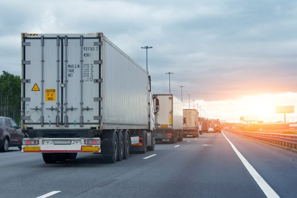 The Early Case Silence Period That Shapes Commercial Truck Accident Negotiation Strength