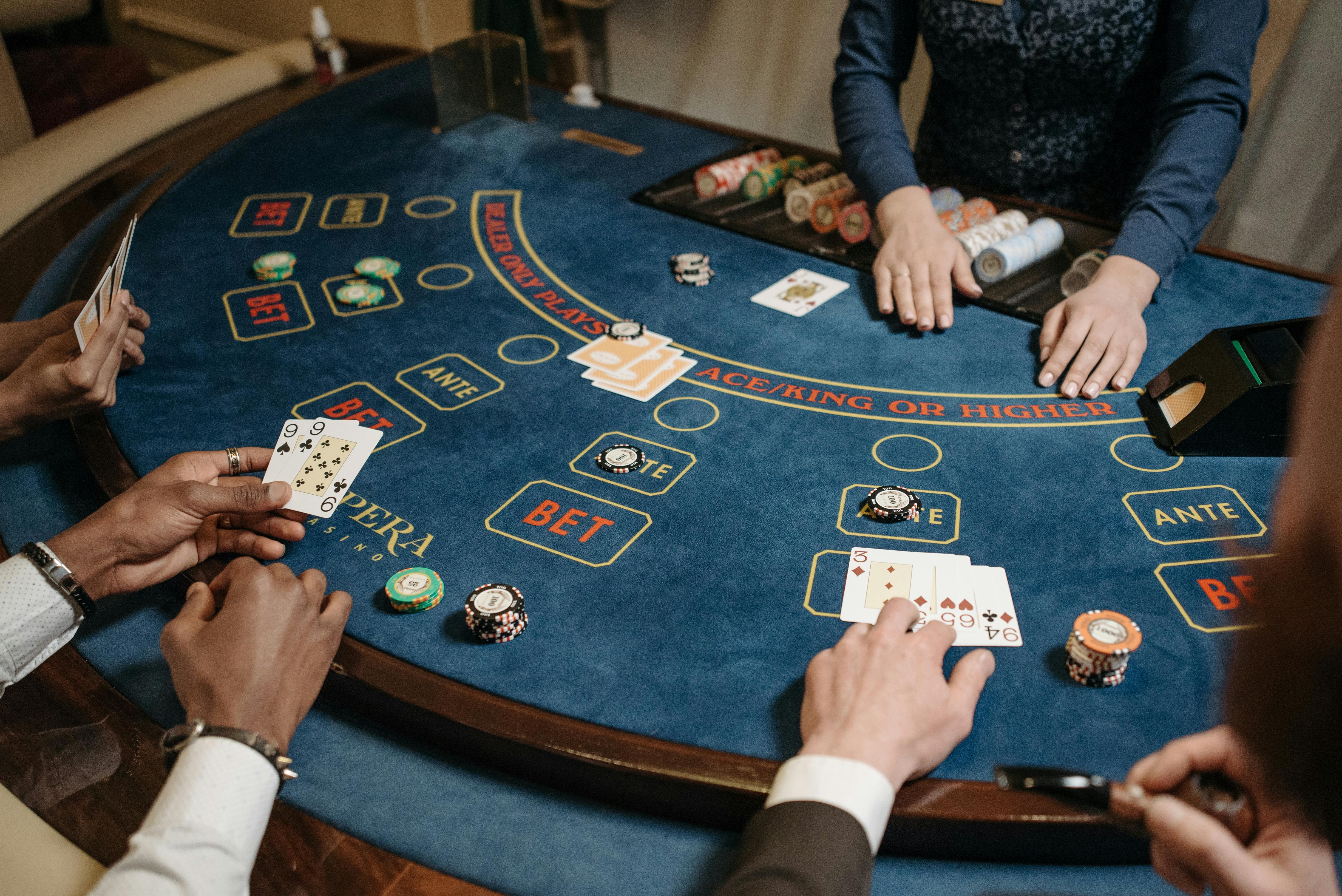 How to Follow Trends During a Baccarat Session