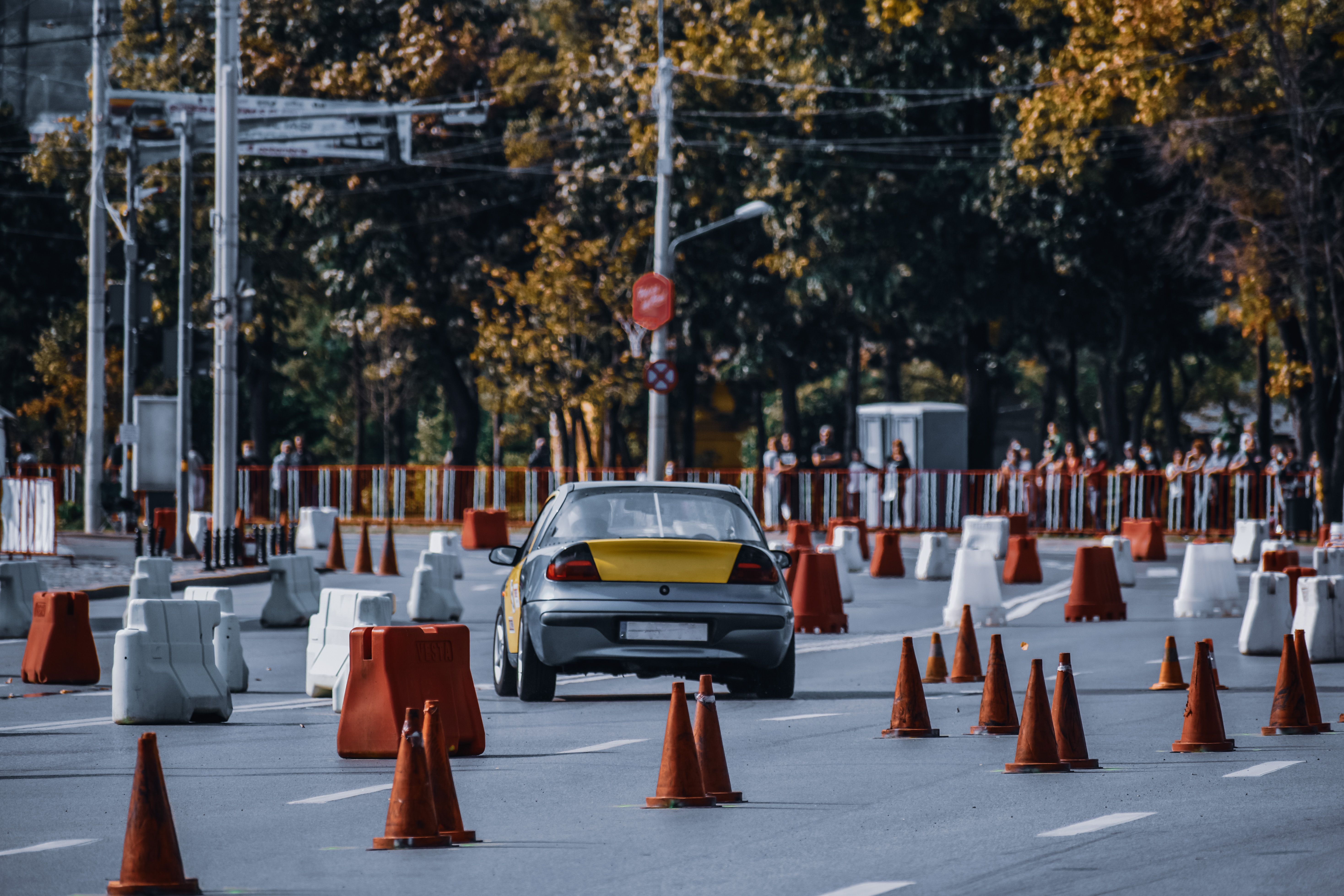 How to Choose a Driving School in Pembroke Pines