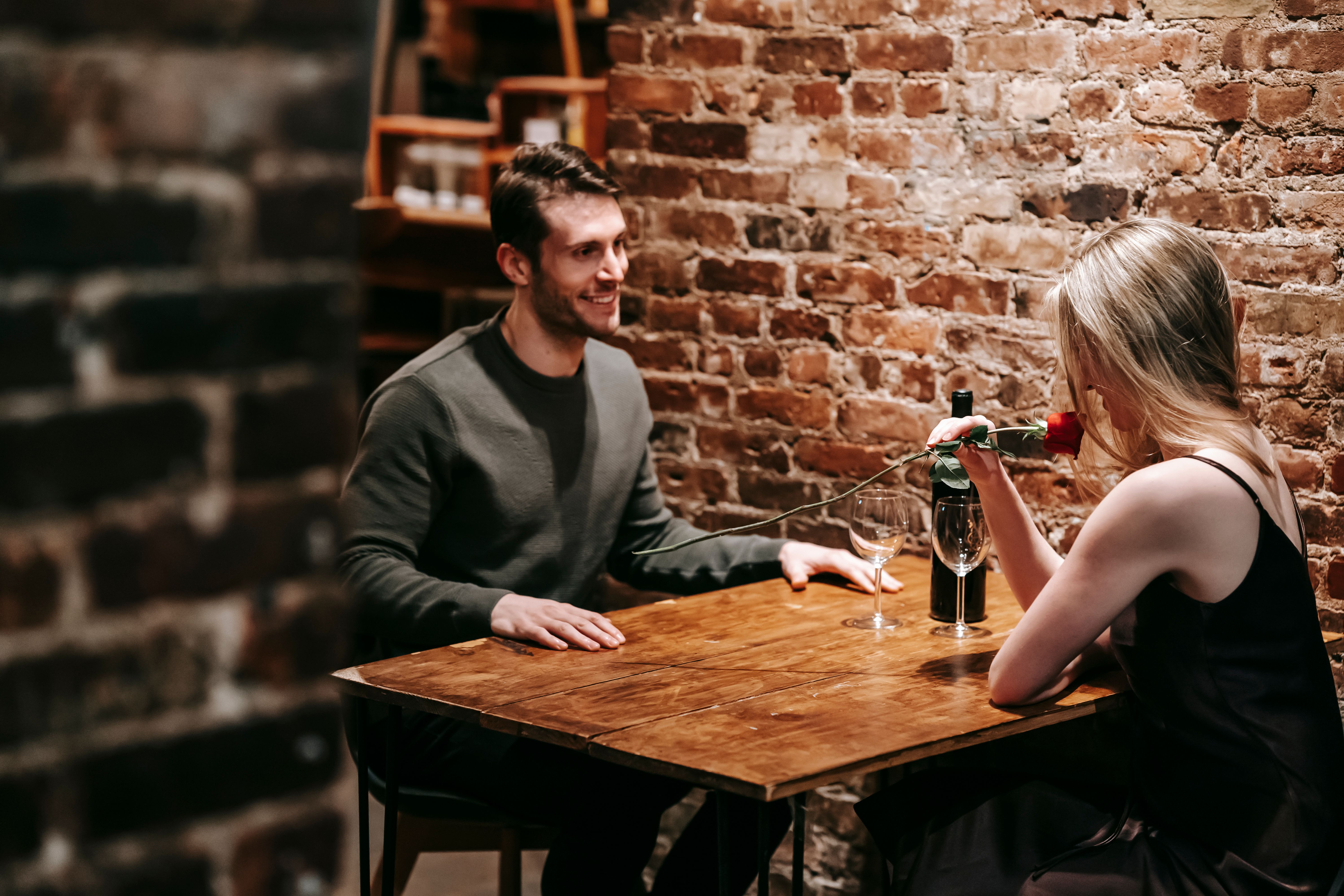 50 First Date Ideas For People Who Hate Small Talk