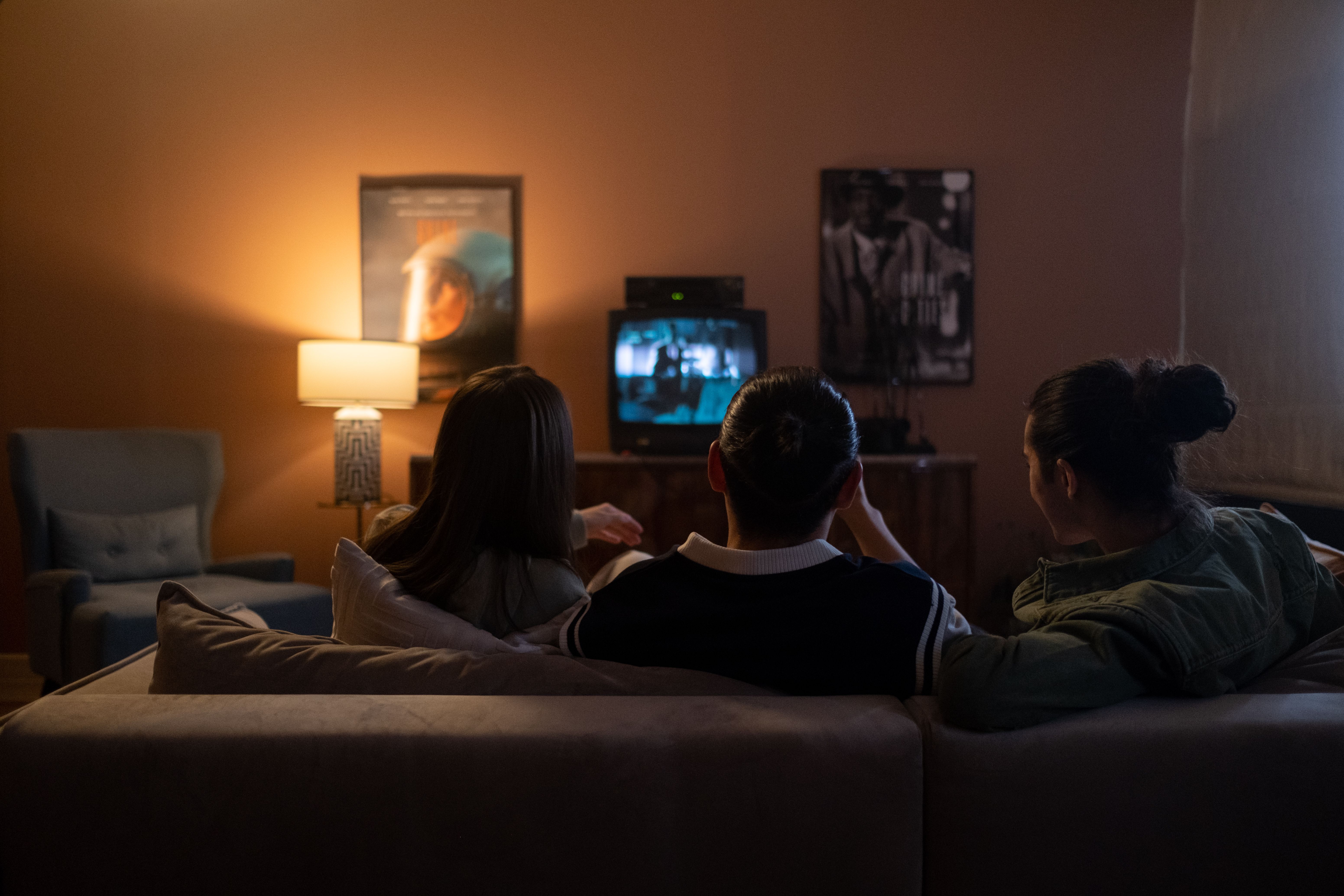 Why Demand for IPTV Canadian Services Is Rising Among South Asian Communities?