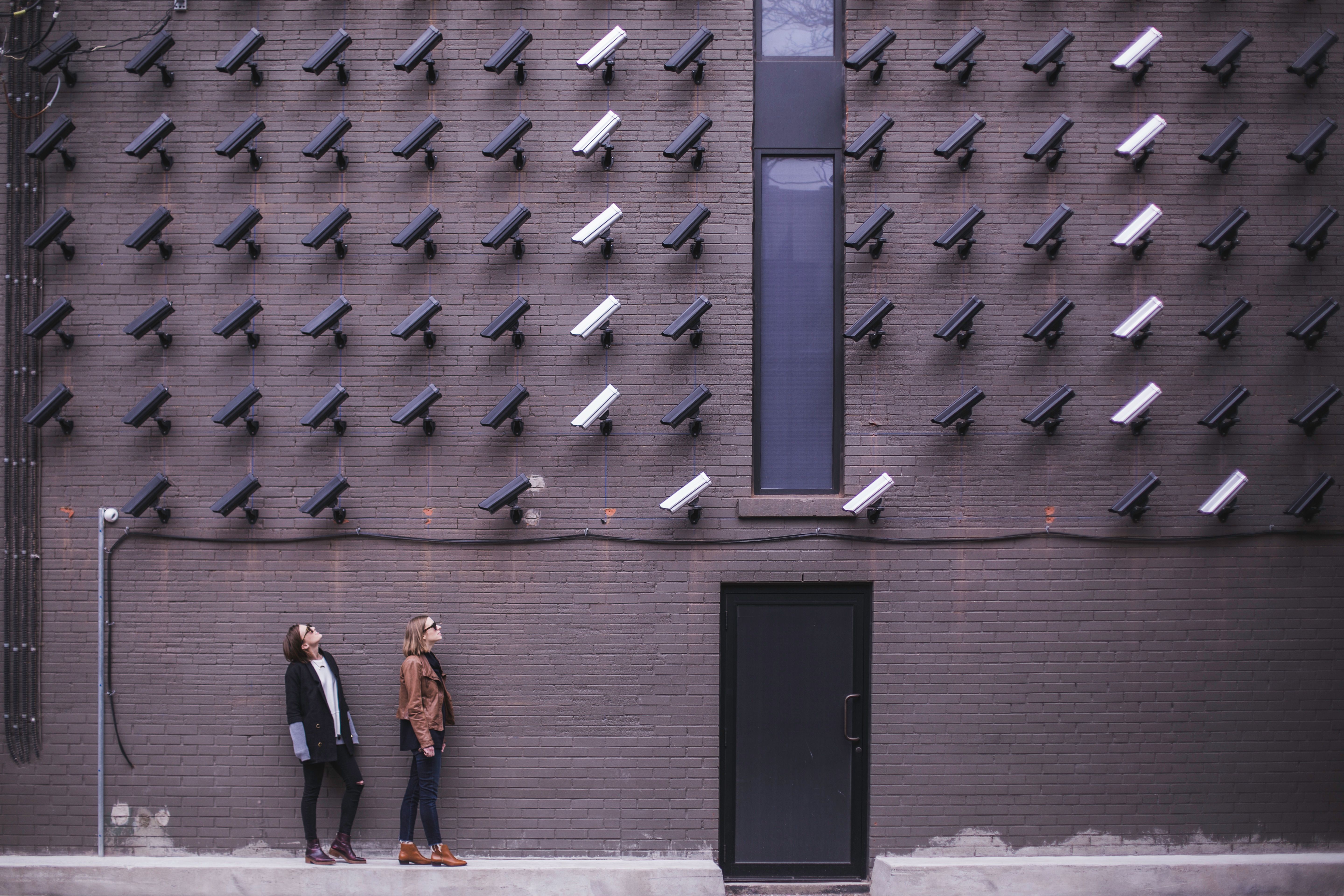 Can Technology Replace Security Guards in Florida?