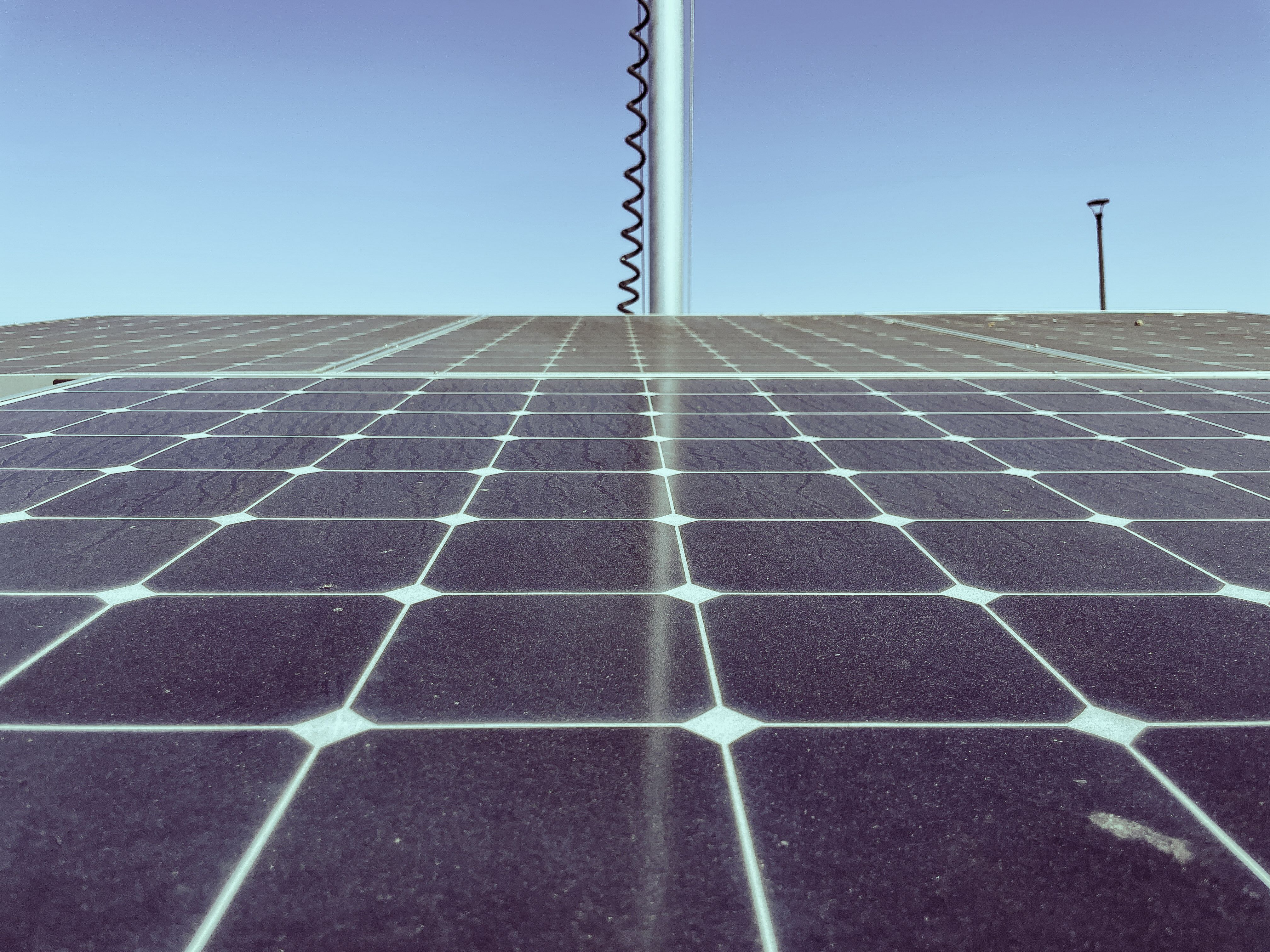 Hiring Commercial Solar Installers in Phoenix: 7 Factors Businesses Should Consider